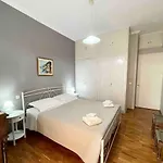 Lily's In Corfu * コルフ島